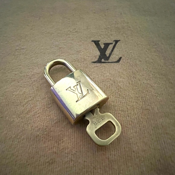 Authentic Louis Vuitton Padlock - Picture 1 of 7